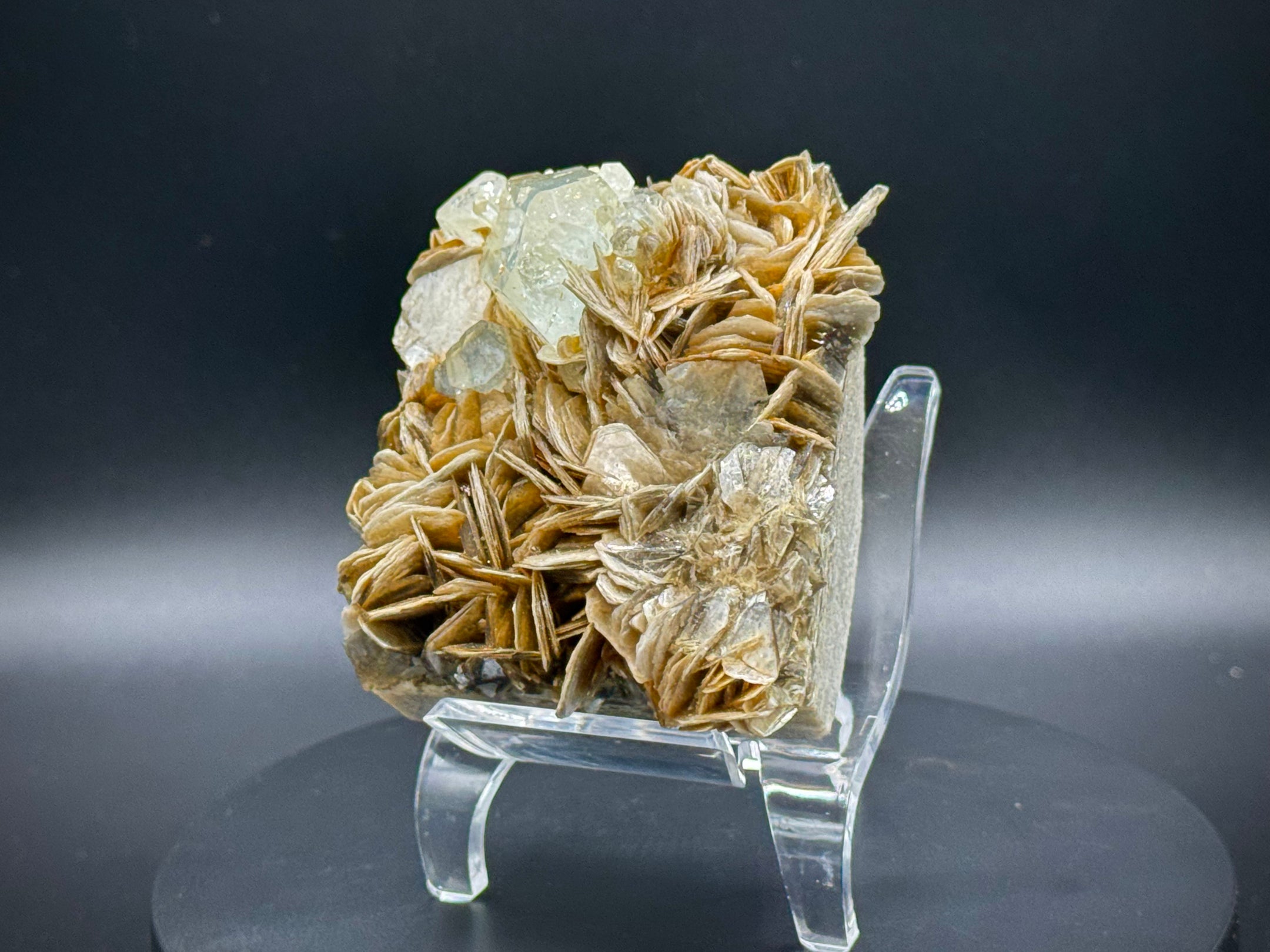 Beautiful Aquamarine with Mica Cluster from Pakistan, Top Grade, A++ Quality - The Celestial Boutique