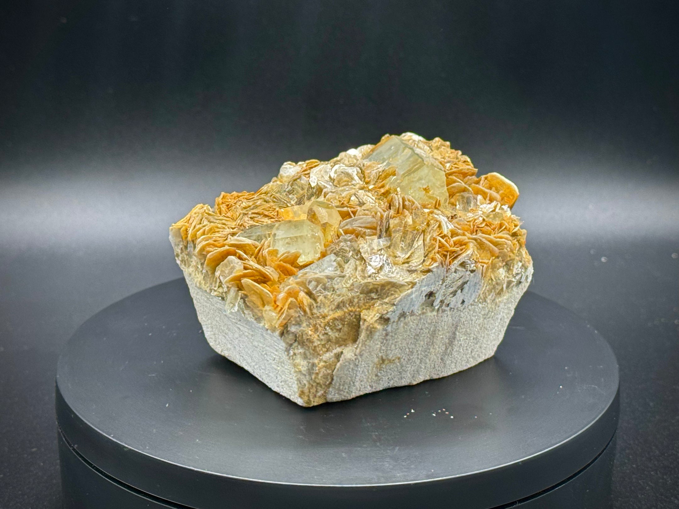 Beautiful Aquamarine with Mica Cluster from Pakistan, Top Grade, A++ Quality - The Celestial Boutique