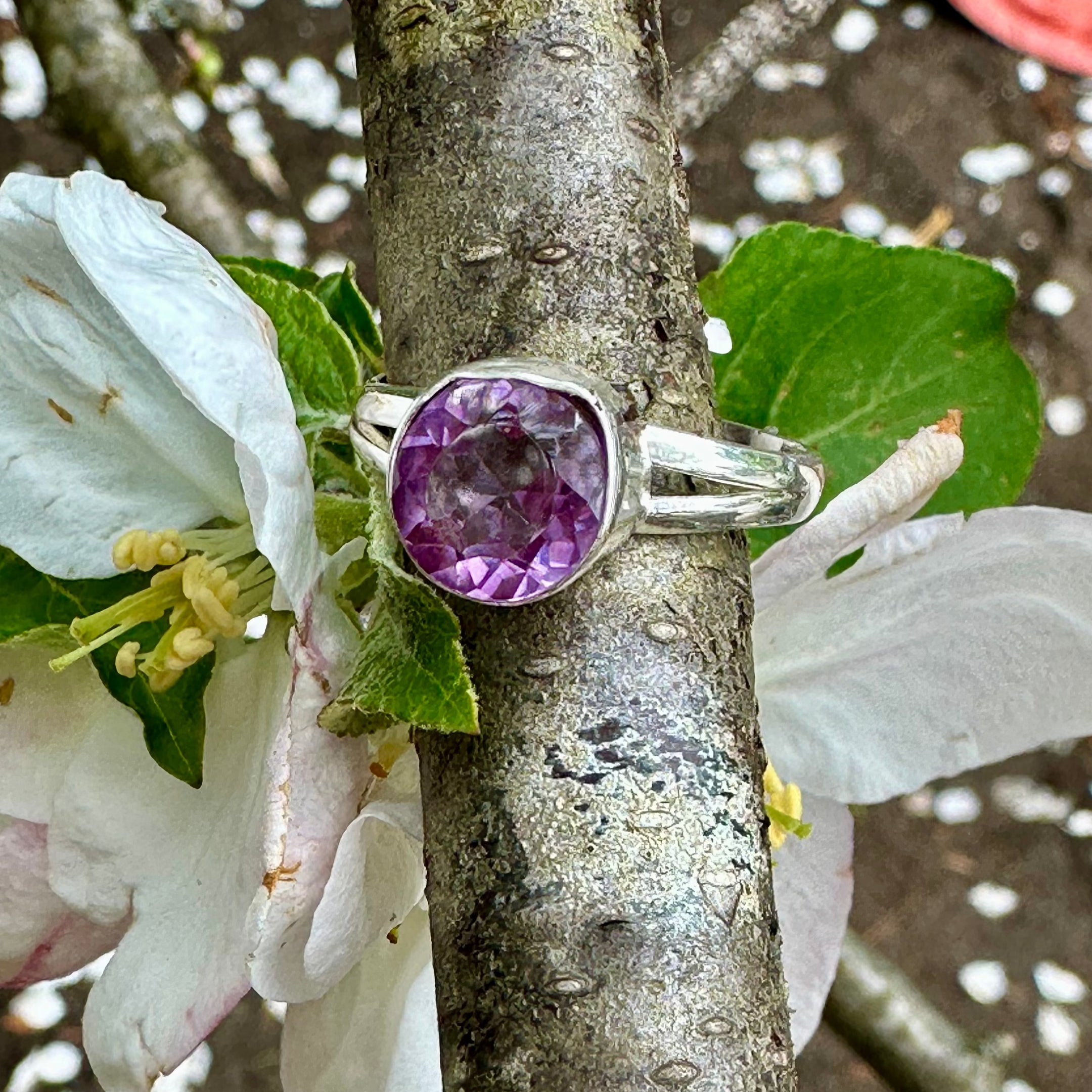 Beautiful Authentic Alexandrite Faceted Crystal Ring in Bi-Color 925 Sterling Silver, Stunning Design Size 10 - The Celestial Boutique