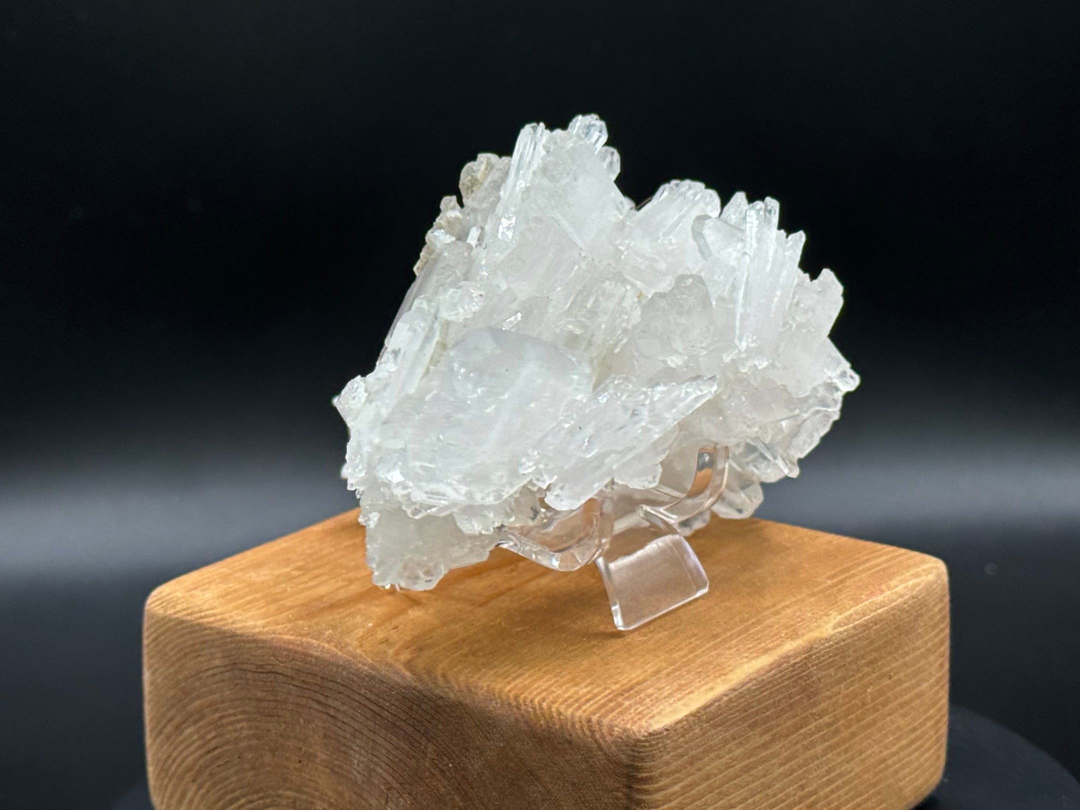 Clear Faden Quartz Cluster from Pakistan, Clear Quartz with Faden Inclusions, A+++ Quality - The Celestial Boutique