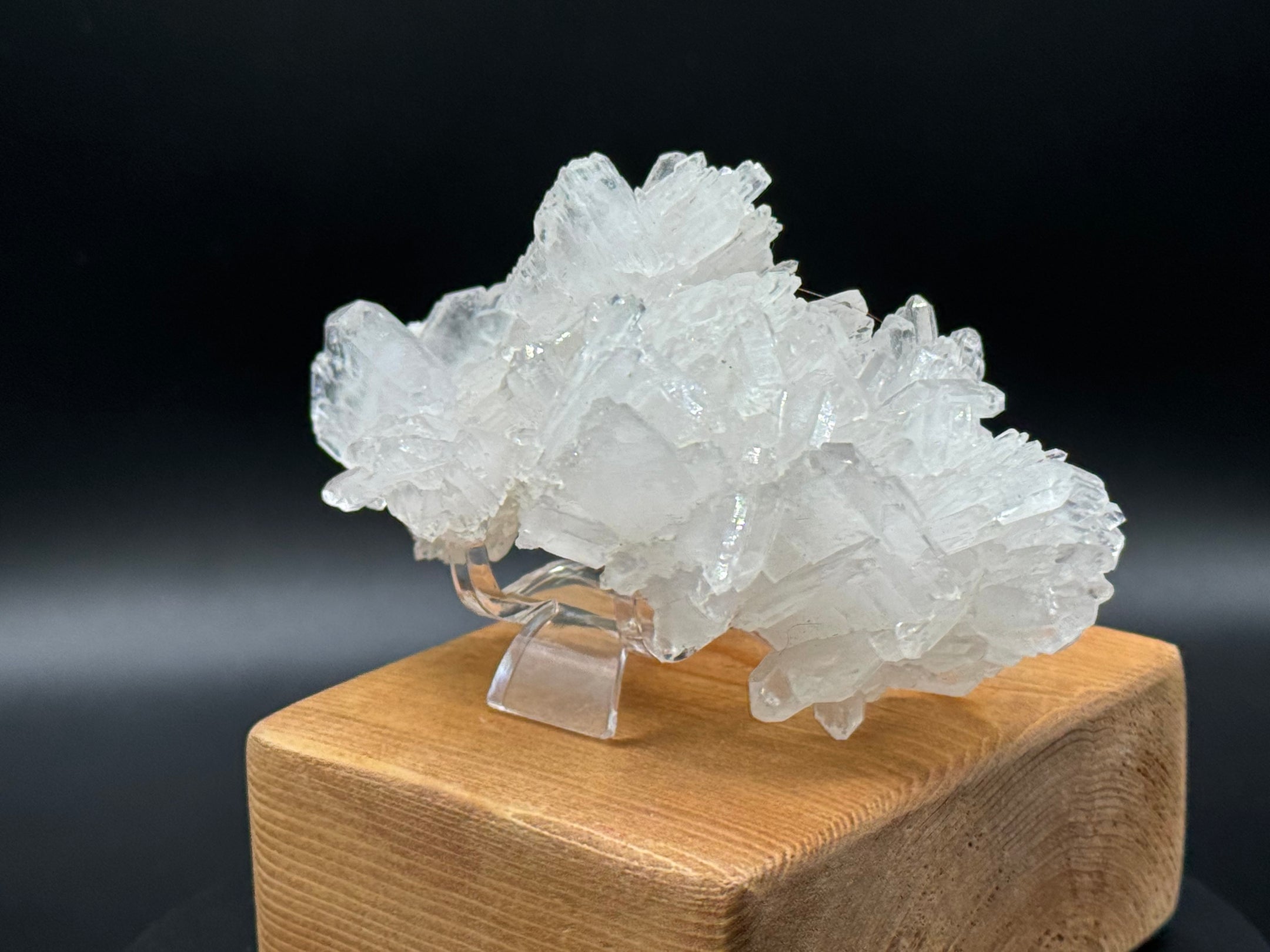 Clear Faden Quartz Cluster from Pakistan, Clear Quartz with Faden Inclusions, A+++ Quality - The Celestial Boutique