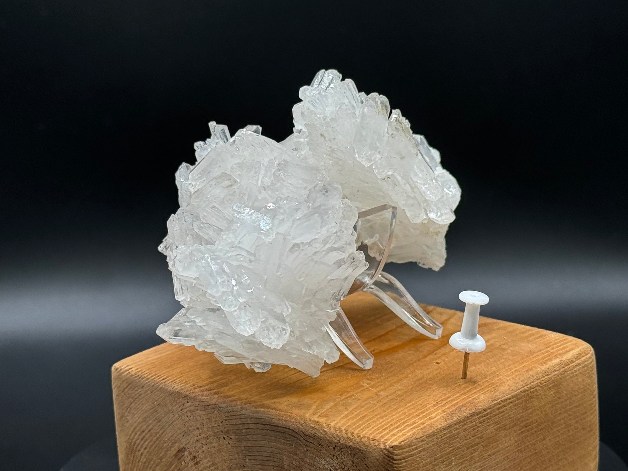 Clear Faden Quartz Cluster from Pakistan, Clear Quartz with Faden Inclusions, A+++ Quality - The Celestial Boutique