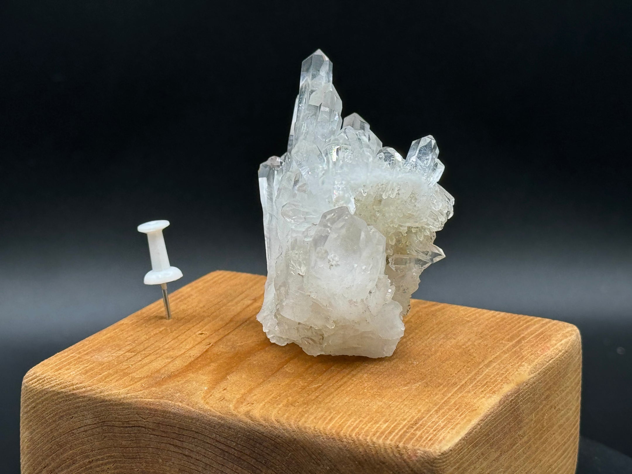 Clear Faden Quartz Cluster from Pakistan, Clear Quartz with Faden Inclusions, A+++ Quality - The Celestial Boutique