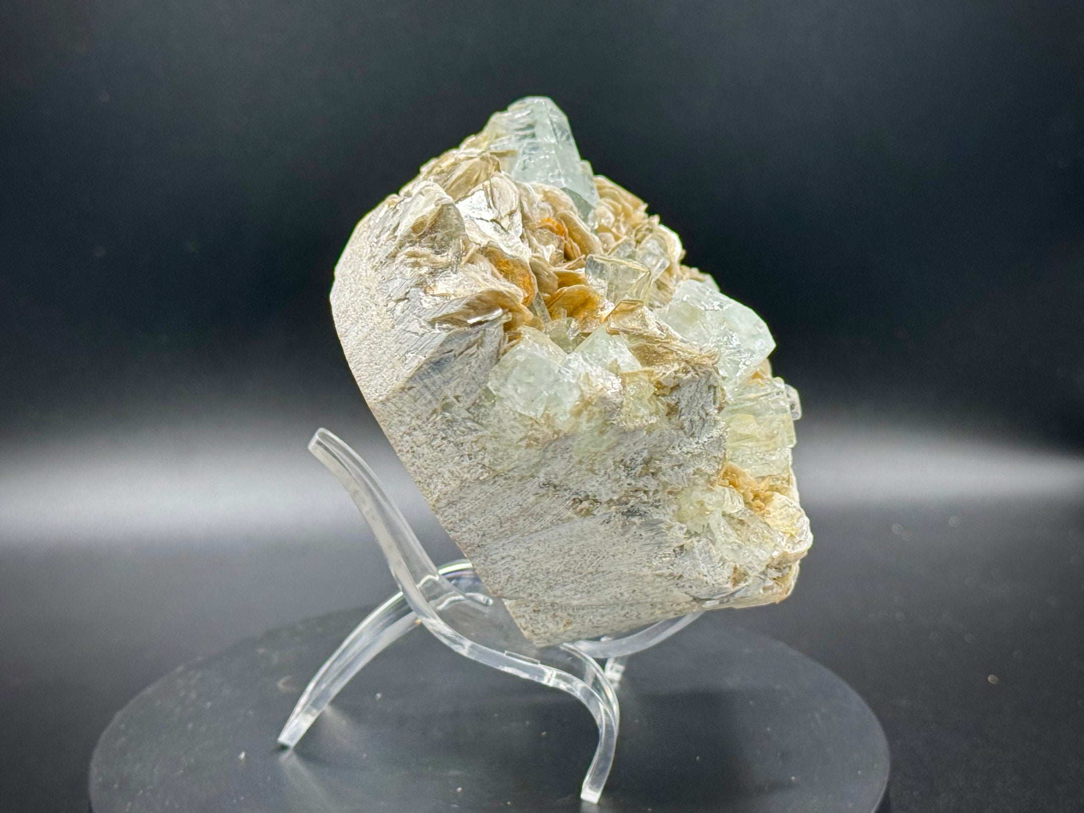 Beautiful Aquamarine with Mica Cluster from Pakistan, Top Grade, A++ Quality - The Celestial Boutique