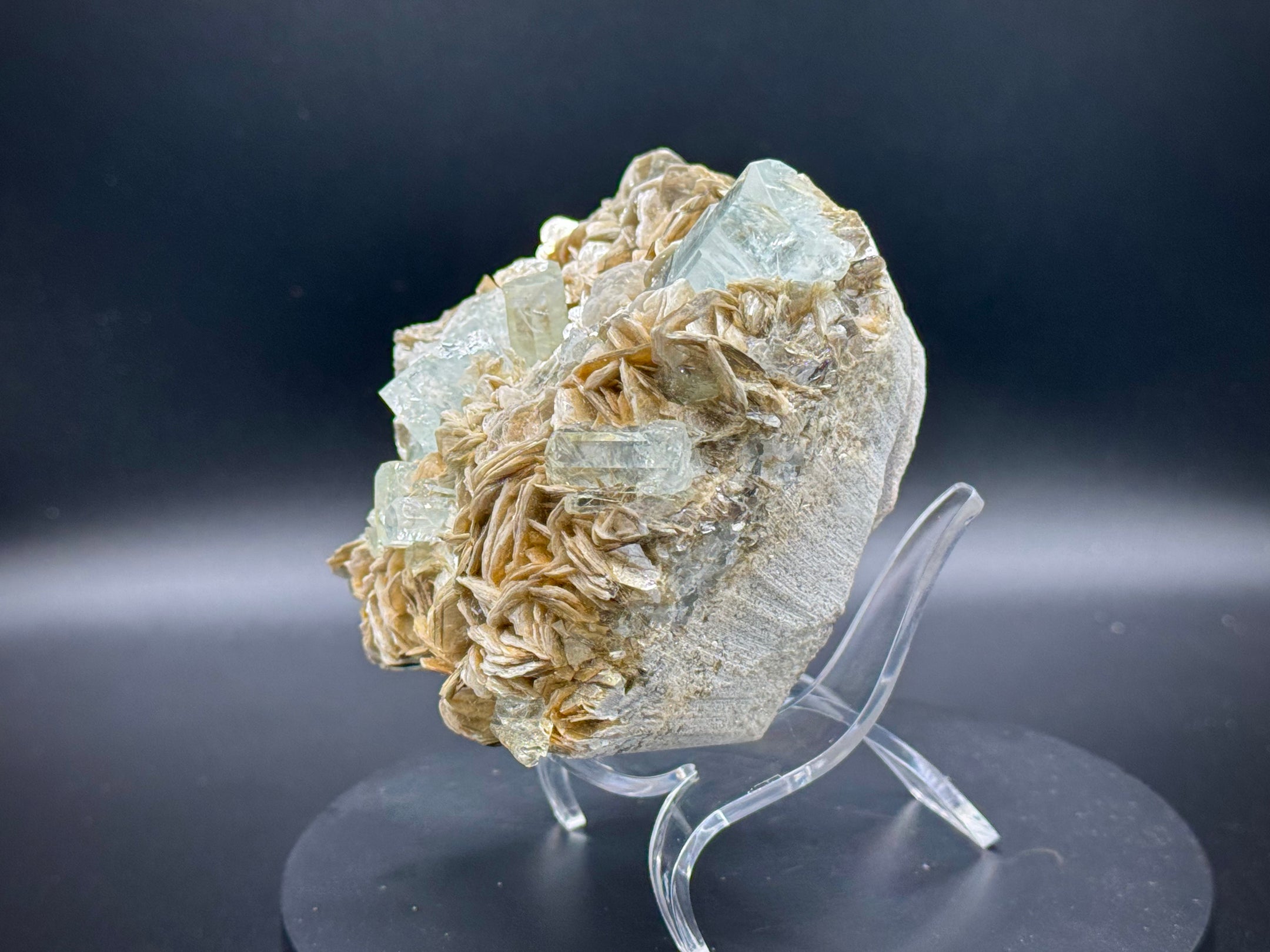 Beautiful Aquamarine with Mica Cluster from Pakistan, Top Grade, A++ Quality - The Celestial Boutique