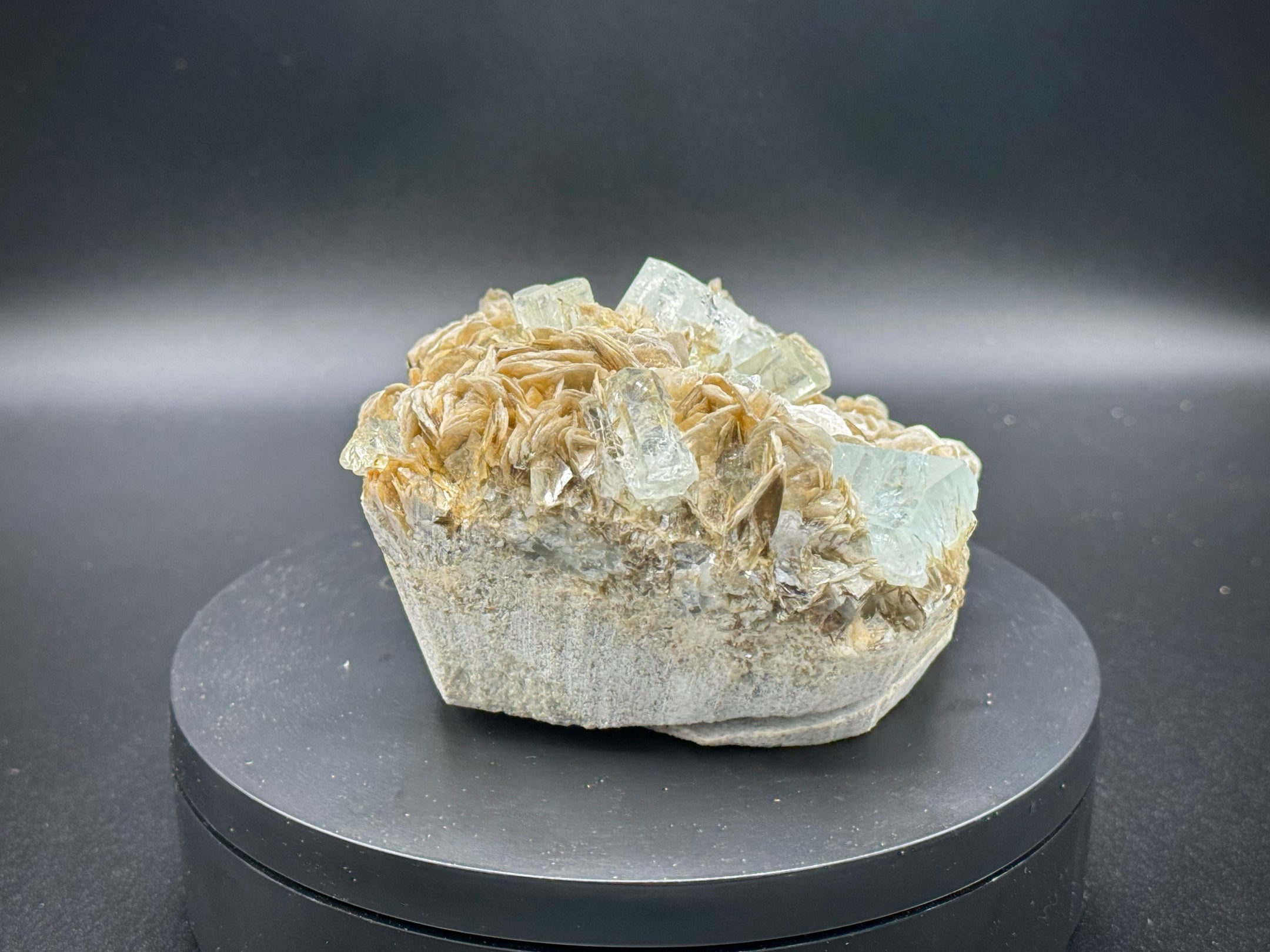 Beautiful Aquamarine with Mica Cluster from Pakistan, Top Grade, A++ Quality - The Celestial Boutique