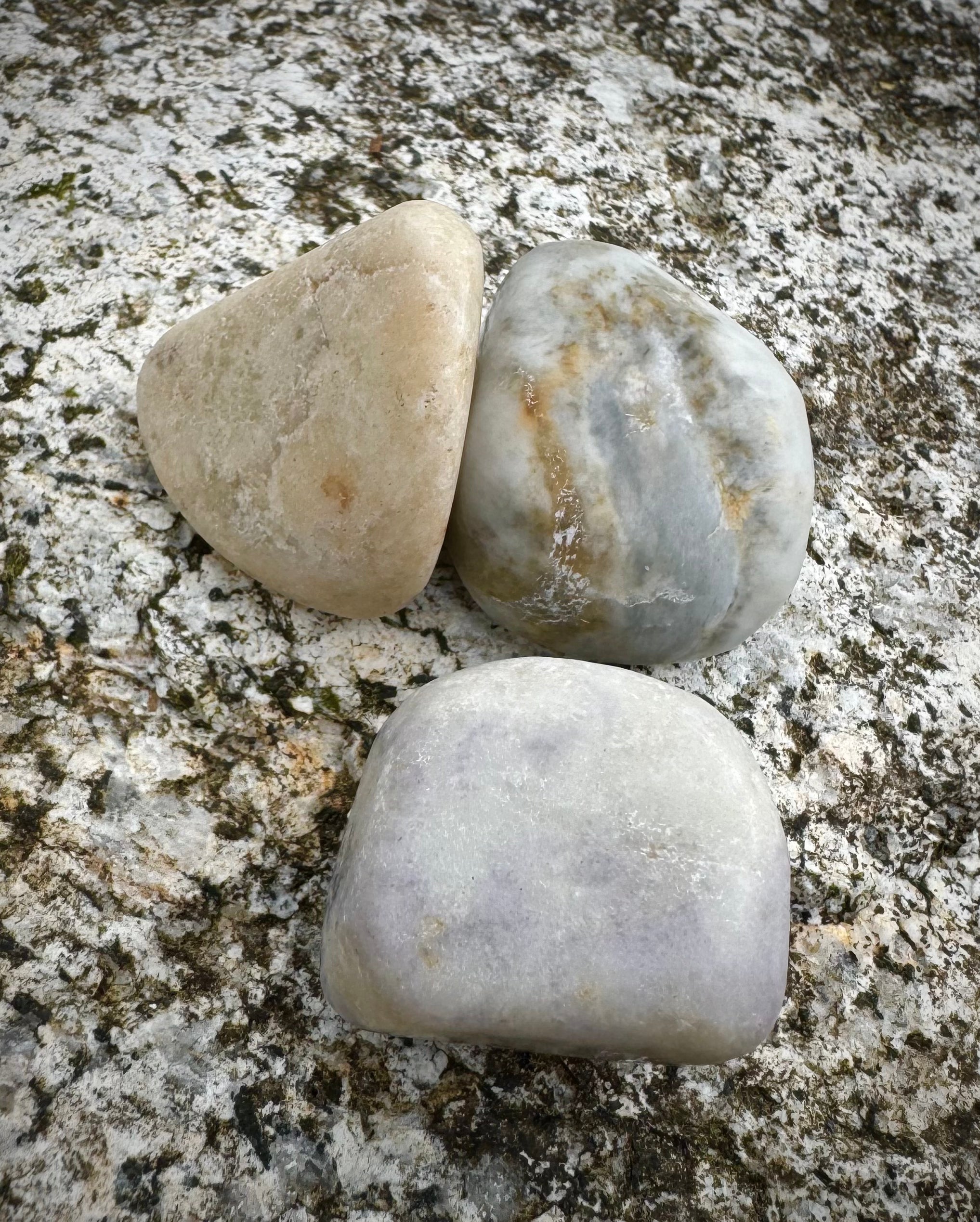 Beautiful UV Reactive Hackmanite Tumbled Stones From Afghanistan, Top Quality, Available in Packs of 1 or 3 Stones - The Celestial Boutique