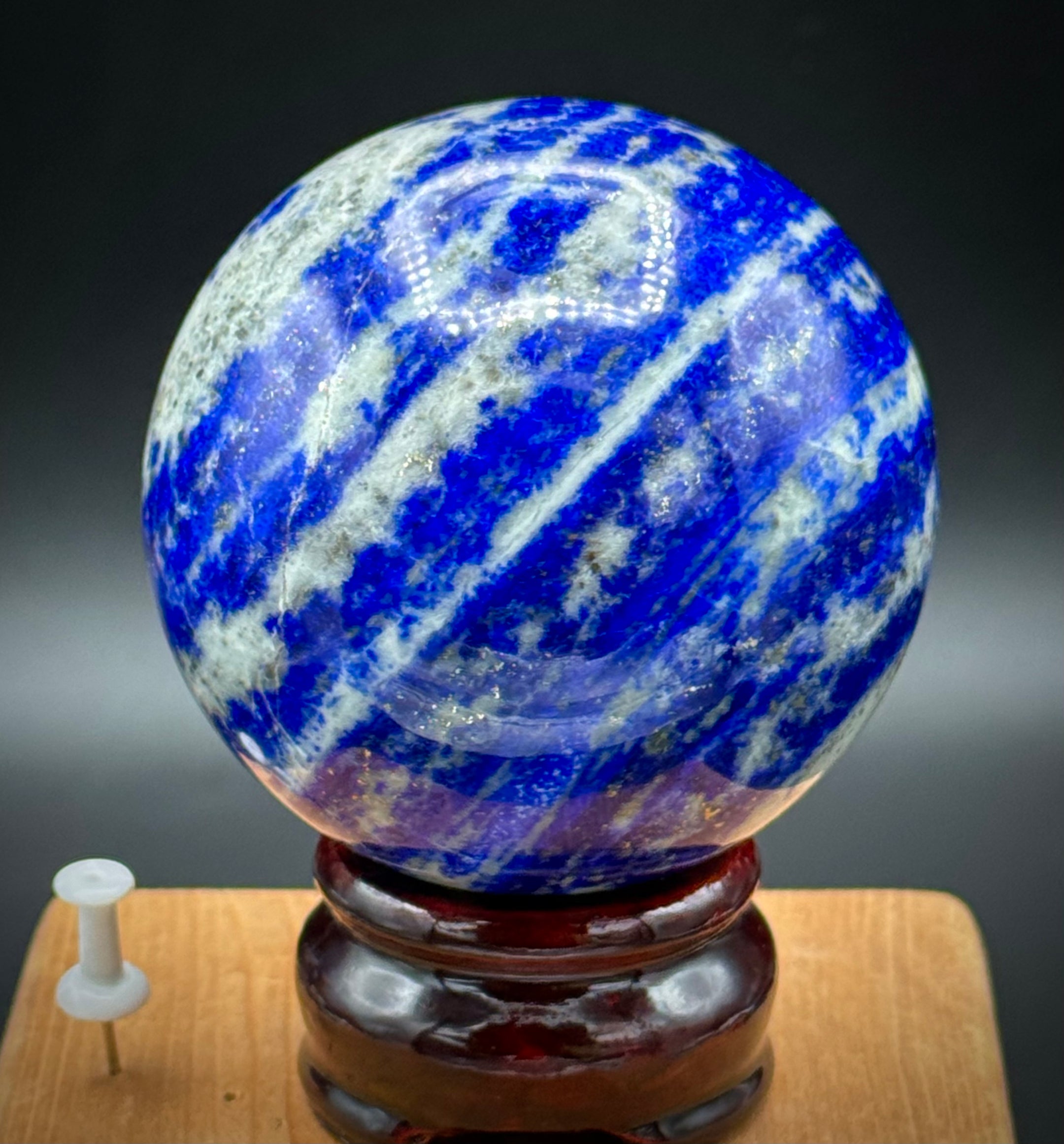 Sphère de Lapis Lazuli naturelle du Pakistan avec inclusions de pyrite, belle et authentique, qualité A+++