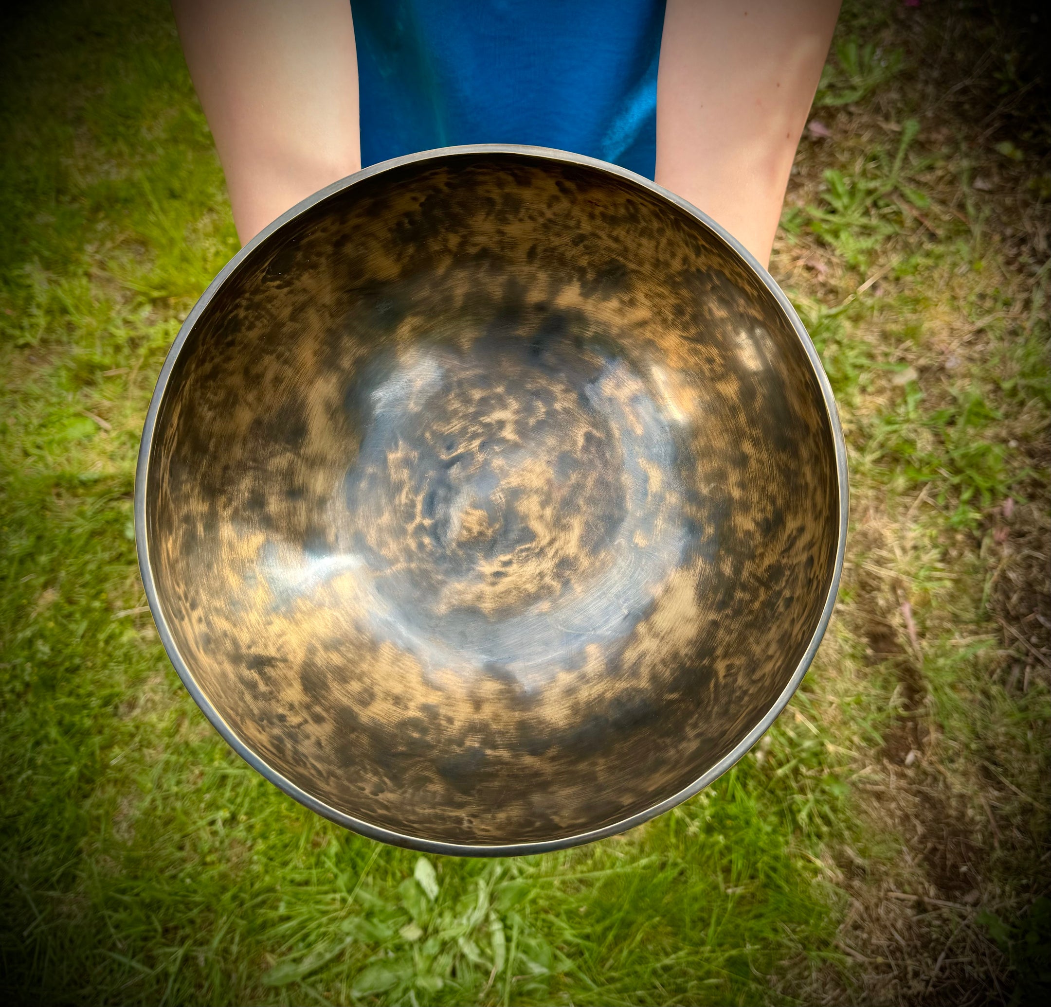 Seven Chakra Tibetan Full Moon Singing Bowls - 7 Bowl Set - Imported from Nepal - Authentic, Top Quality, Hand Hammered - The Celestial Boutique