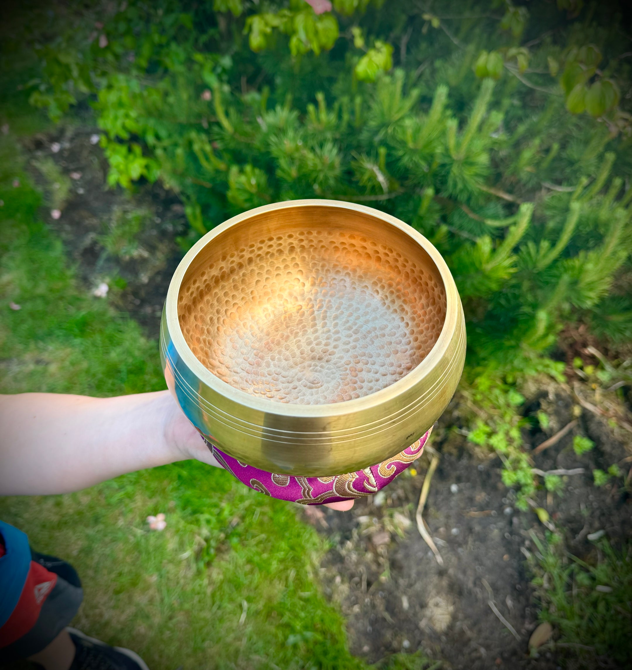 Beautiful Hand Hammered Tibetan Singing bowl 6.5 Inch, Handmade from Nepal, Handcrafted - The Celestial Boutique