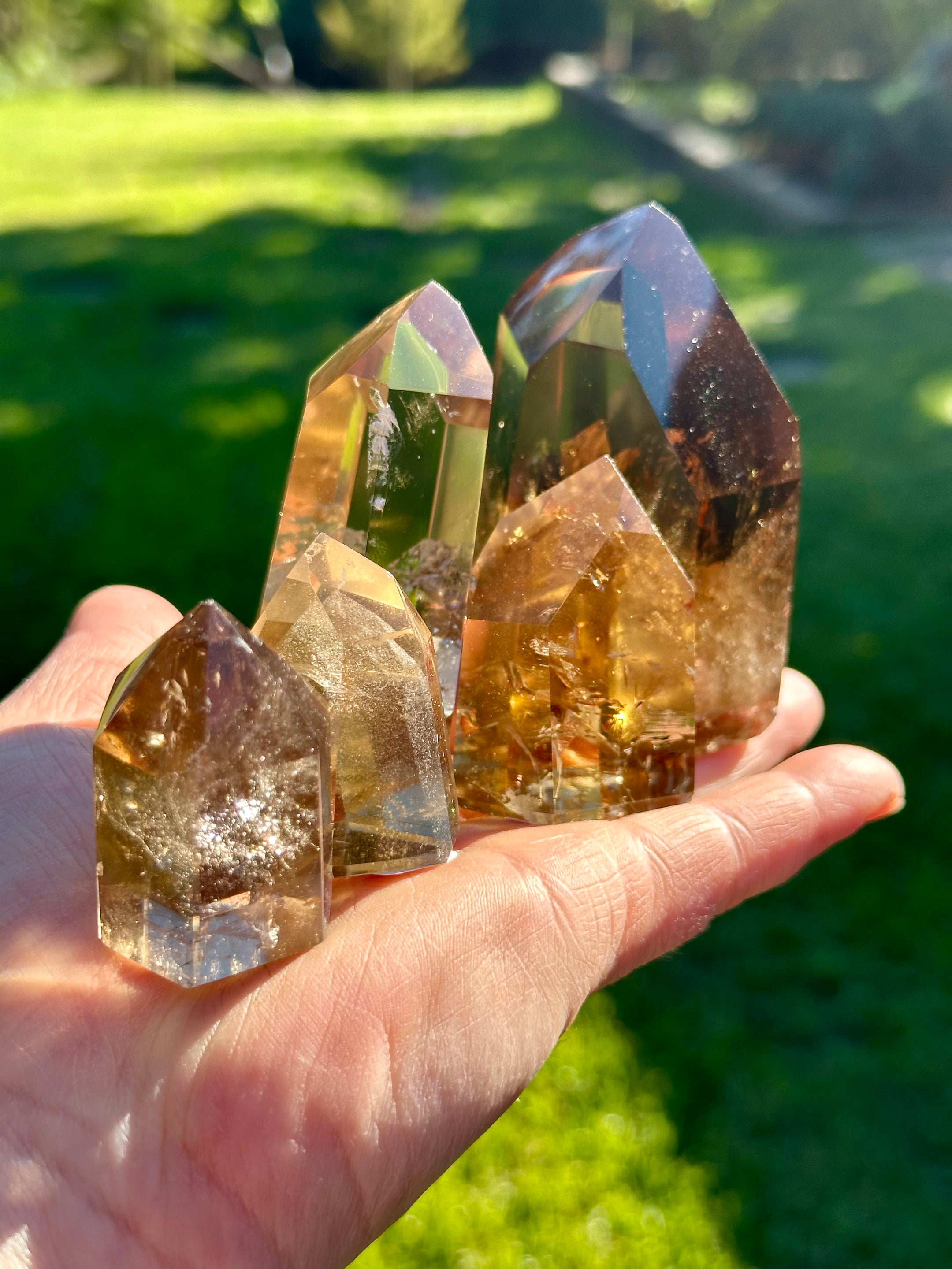 Superbes points de citrine naturelle de qualité A du Brésil – Cristal d'améthyste de haute qualité pour la guérison, la décoration intérieure et la méditation.